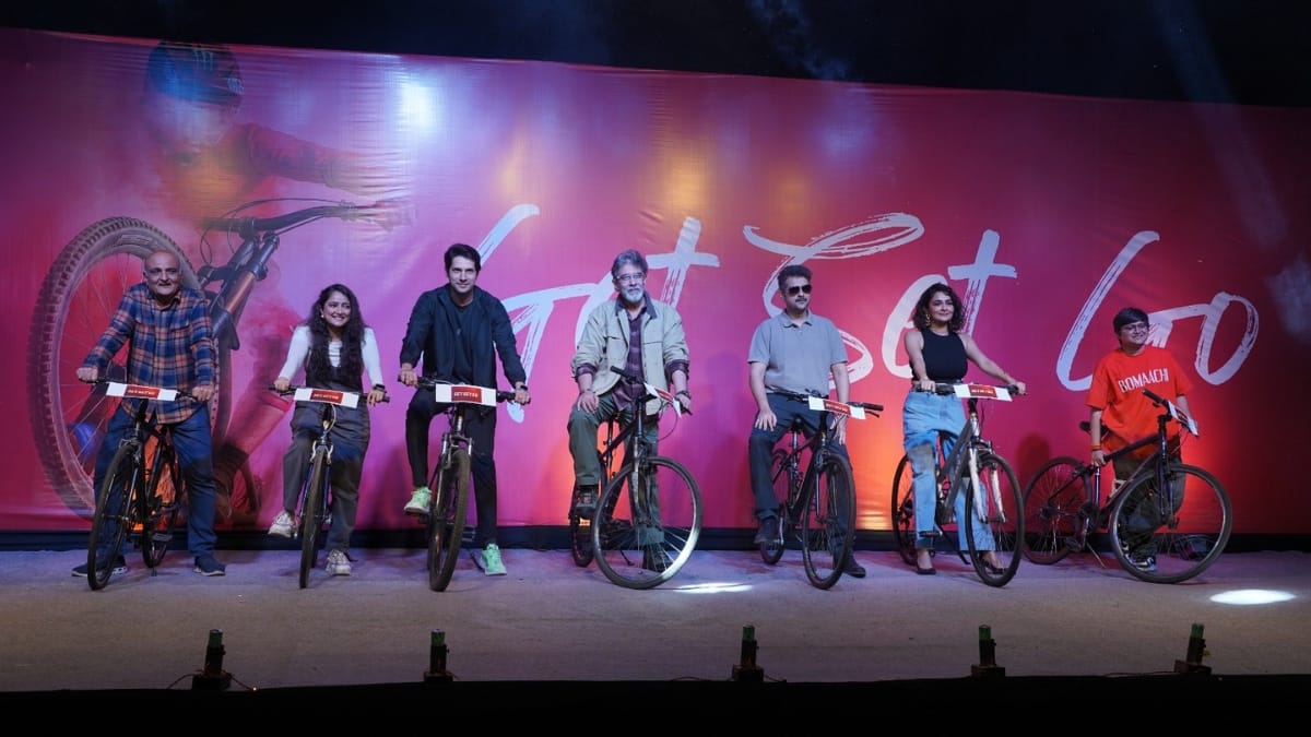 Bollywood Actor Deepak Tijori Returns to Gujarati Cinema After Two Decades with ‘Get Set Go’